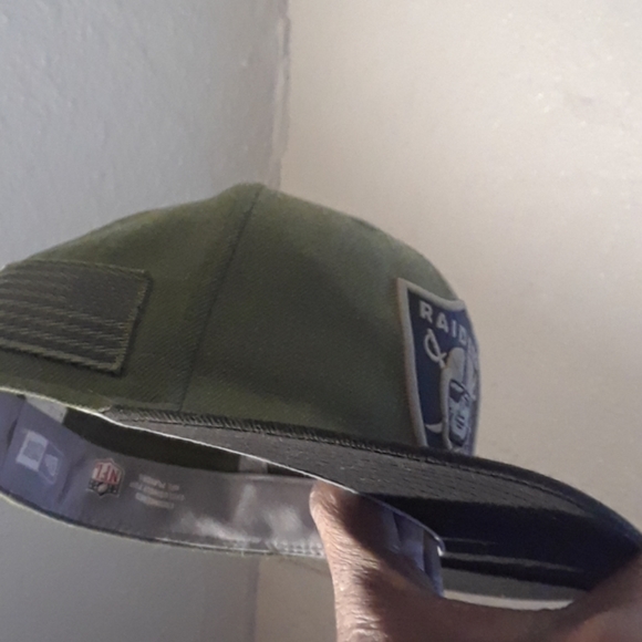 Las vegas Raiders new era 5 3/8 fitted cap - Picture 1 of 5
